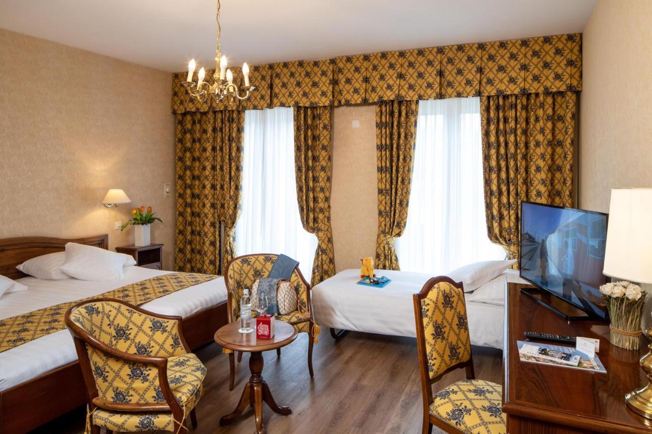 International Au Historic Lakeside Hotel Lugano