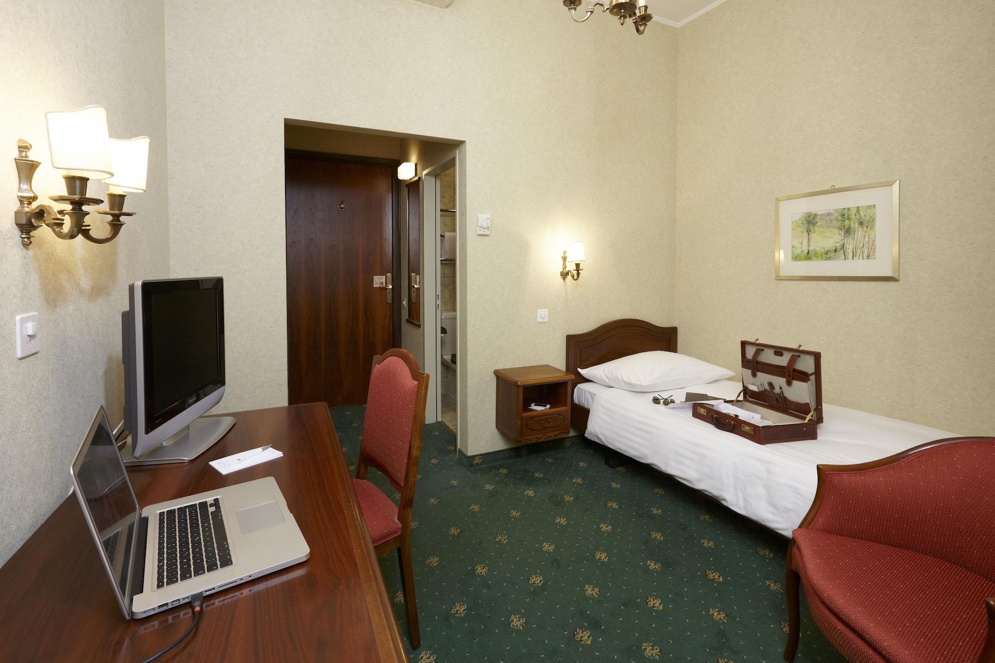 Hotel International Au Historic Lakeside