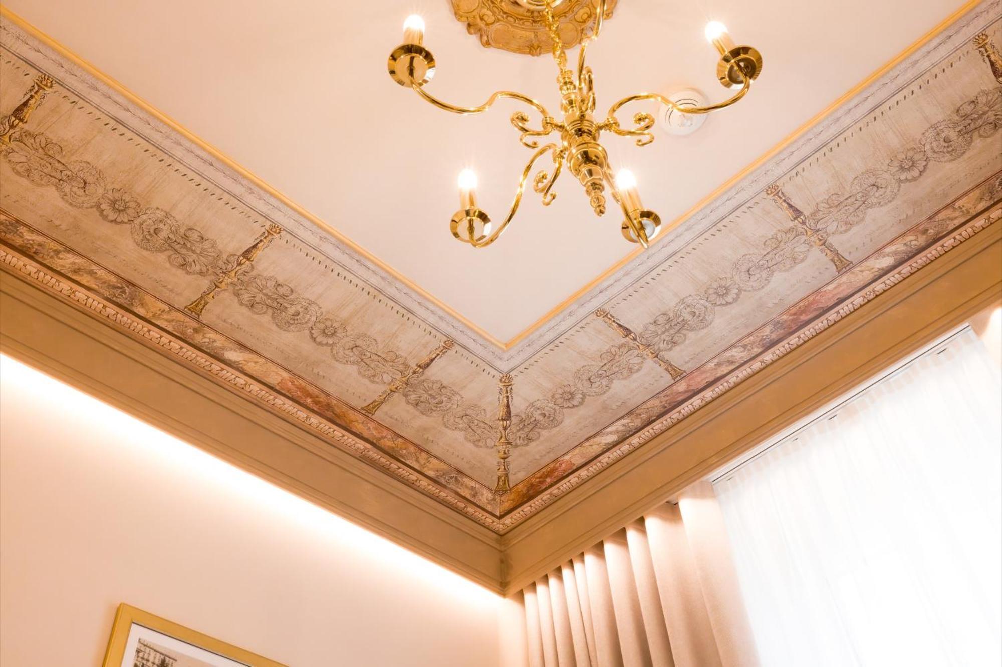 Hotel International Au Historic Lakeside 3*